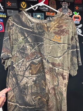 Realtree Men's Camo Short Sleeve Tee - Green/Brown/Black